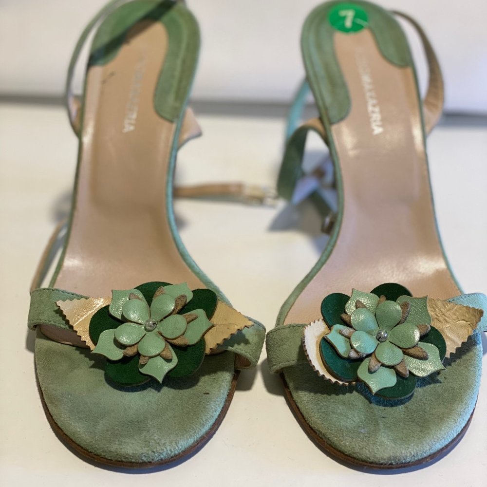 BCBG Mint Rosa Sandals